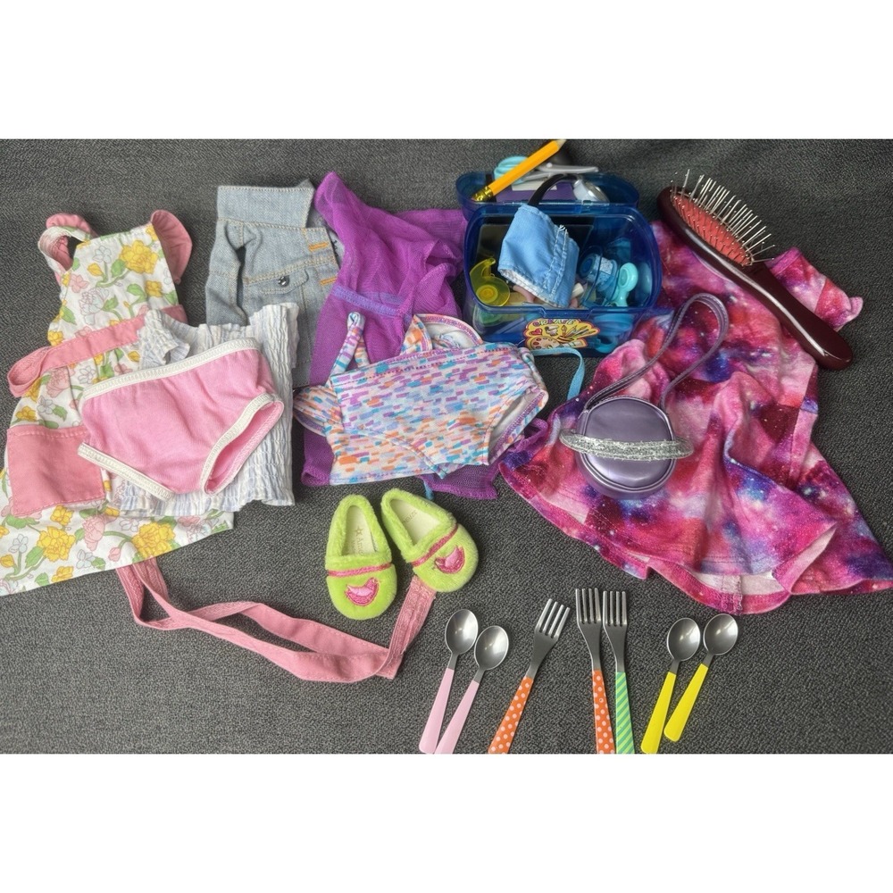 Mattel American Girl Doll Lot Of Clothes & Accessories 20 Plus Pieces